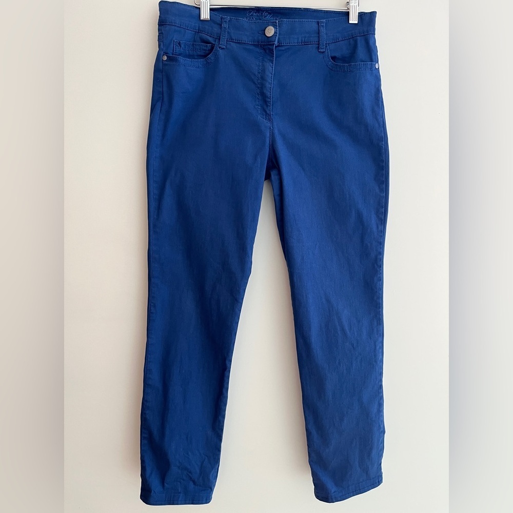 BRAX Free to Move Shakira Royal Blue Jeans Stretch 5 Pocket Slim Lightweight